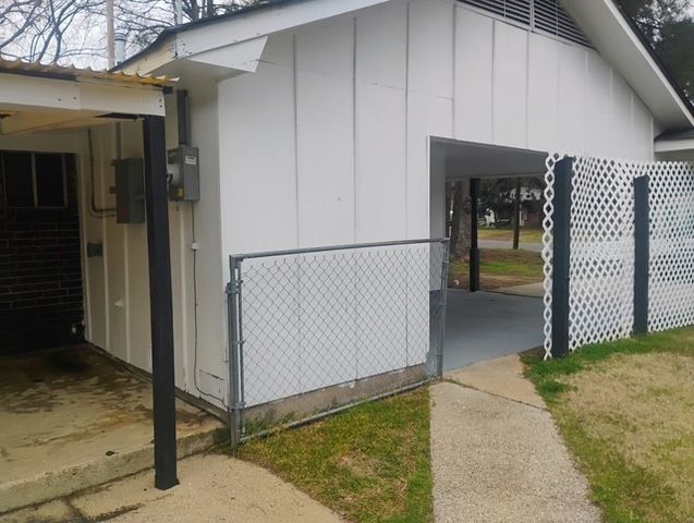 8966 Hawthorne Drive, Shreveport, LA 71118