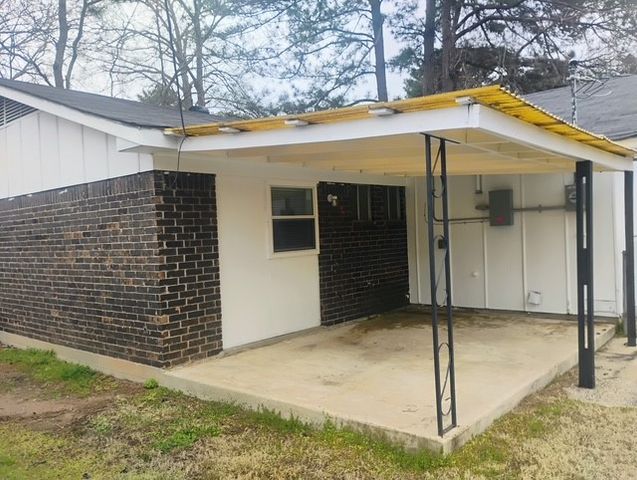 8966 Hawthorne Drive, Shreveport, LA 71118