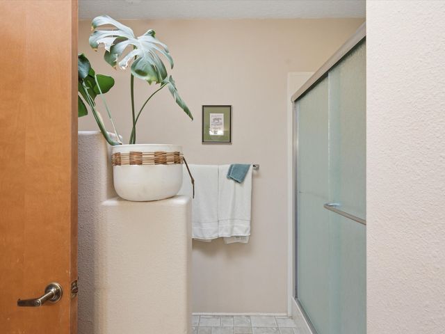 3224 Nizhoni Dr, Santa Fe, NM 87507
