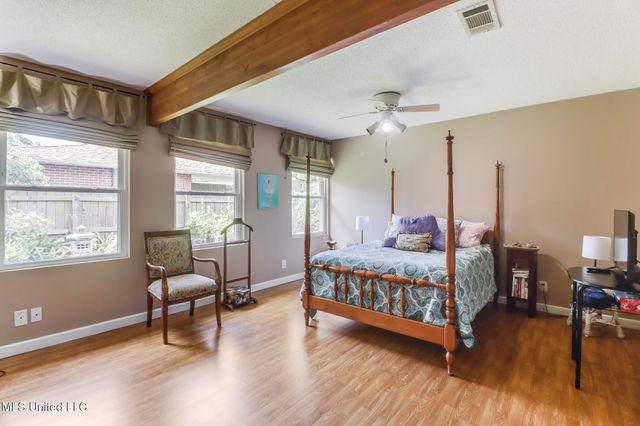 808 Mills Avenue, Gulfport, MS 39501