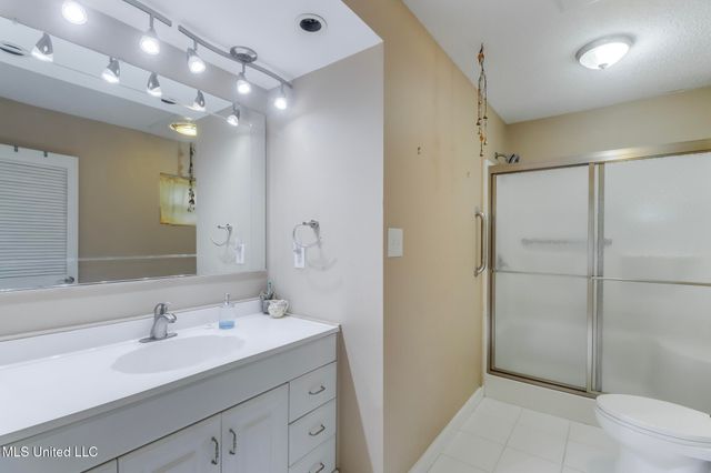 808 Mills Avenue, Gulfport, MS 39501