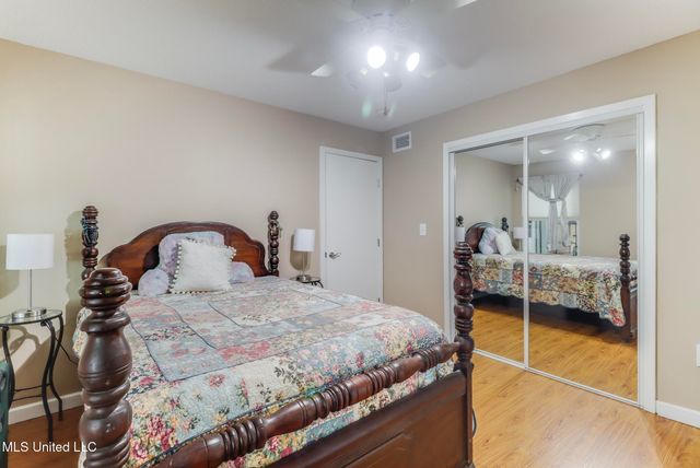 808 Mills Avenue, Gulfport, MS 39501
