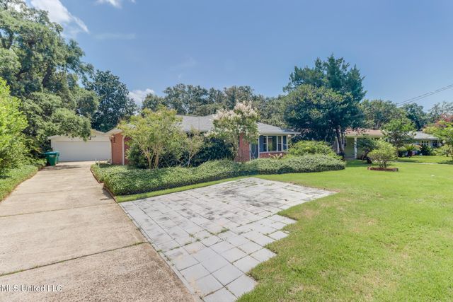 808 Mills Avenue, Gulfport, MS 39501