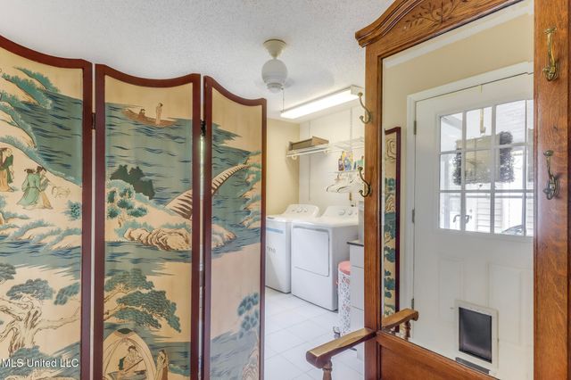 808 Mills Avenue, Gulfport, MS 39501