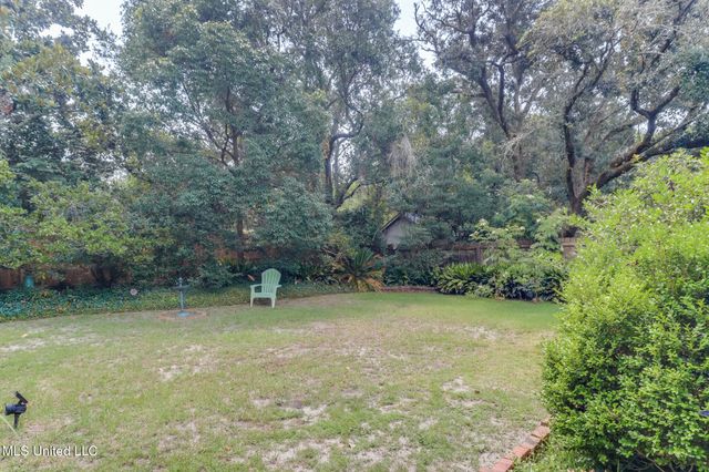 808 Mills Avenue, Gulfport, MS 39501