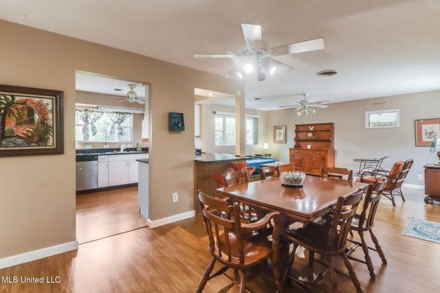 808 Mills Avenue, Gulfport, MS 39501