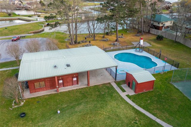 29 Lakecrest Lane, Huntsville, TX 77340