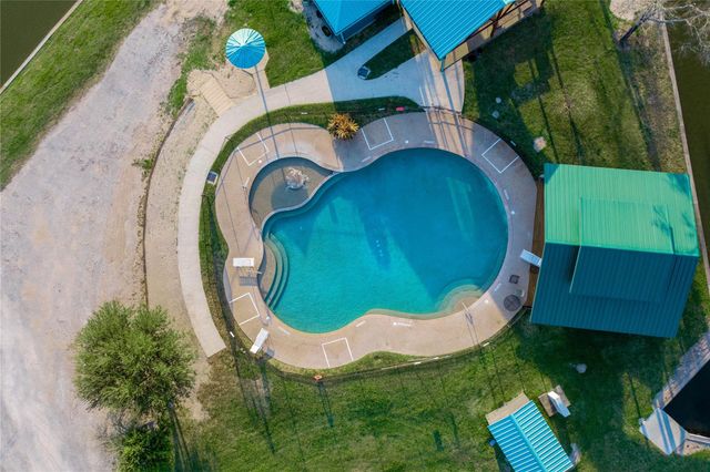 29 Lakecrest Lane, Huntsville, TX 77340