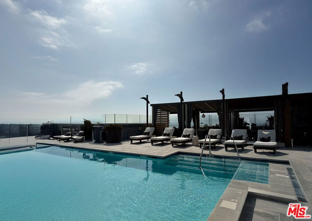 1755 Ocean Avenue Avenue 203, Santa Monica, CA 90401