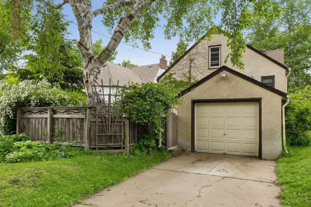 4011 Upton Avenue N, Minneapolis, MN 55412