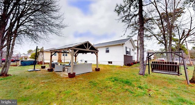 301 CHEROKEE DR, Browns Mills, NJ 08015