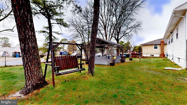 301 CHEROKEE DR, Browns Mills, NJ 08015