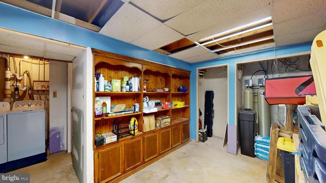 301 CHEROKEE DR, Browns Mills, NJ 08015