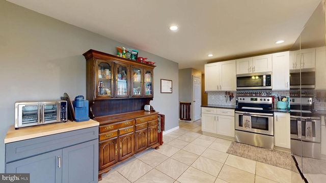 301 CHEROKEE DR, Browns Mills, NJ 08015