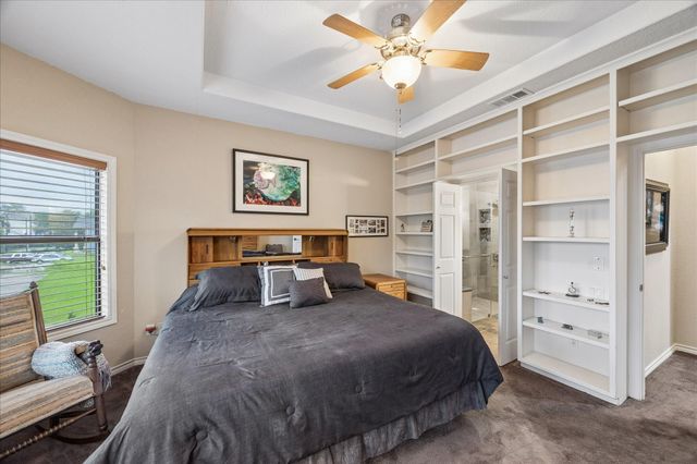 3040 Bayshore Drive, Bacliff, TX 77518