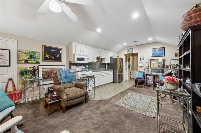 3040 Bayshore Drive, Bacliff, TX 77518