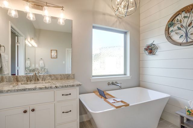 239 Harvard Lane, Springtown, TX 76082