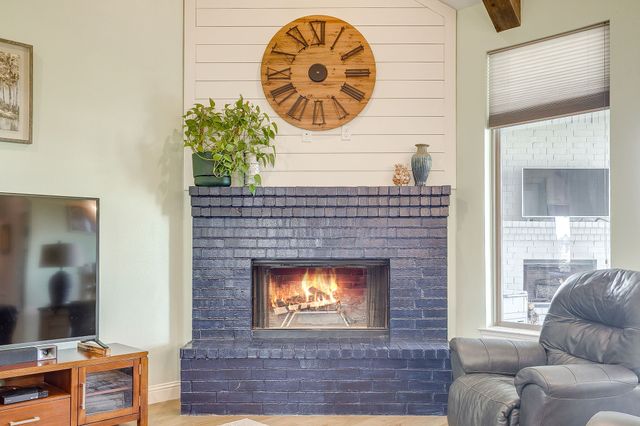 239 Harvard Lane, Springtown, TX 76082