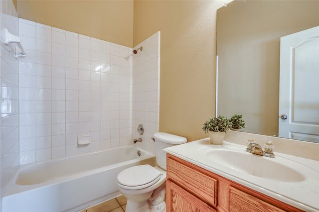 1709 Azalea Drive, Savannah, TX 76227