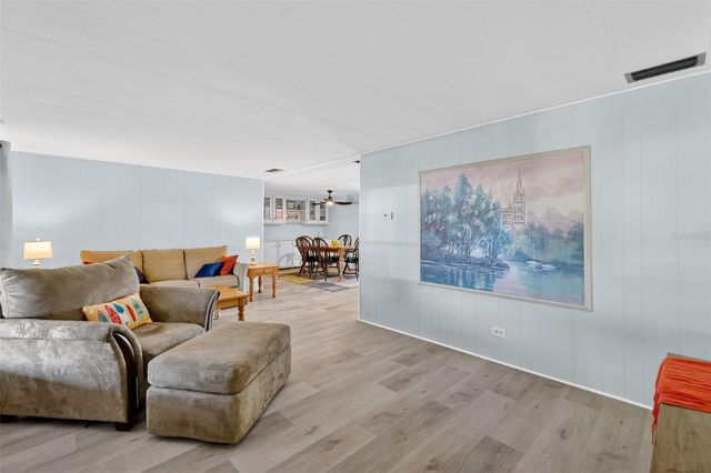 1050 SHAWN COURT, Tavares, FL 32778