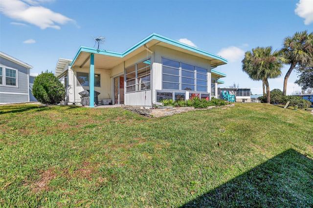 1050 SHAWN COURT, Tavares, FL 32778