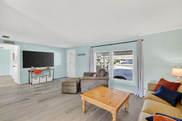 1050 SHAWN COURT, Tavares, FL 32778