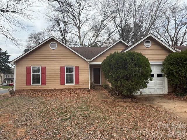 7307 Morris Pond Drive, Charlotte, NC 28227