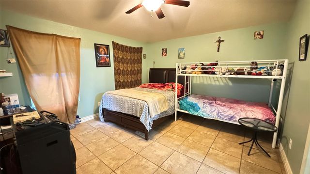 20935 Fox Cliff Lane, Humble, TX 77338