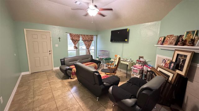 20935 Fox Cliff Lane, Humble, TX 77338