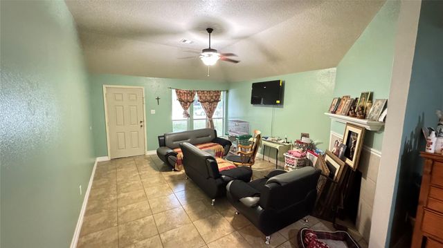 20935 Fox Cliff Lane, Humble, TX 77338