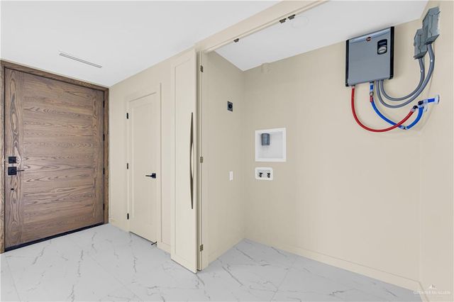 1406 S 7th Avenue, Edinburg, TX 78539