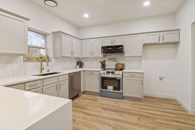 611 Joy Lane, Mansfield, TX 76063