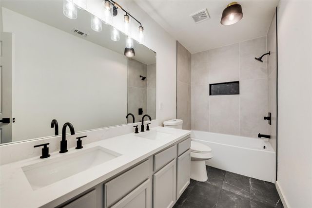 611 Joy Lane, Mansfield, TX 76063