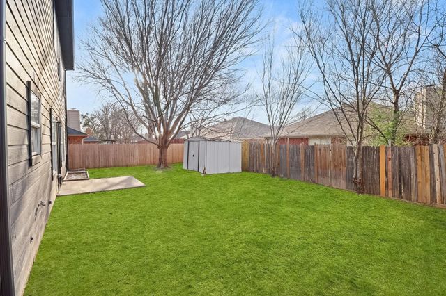 611 Joy Lane, Mansfield, TX 76063