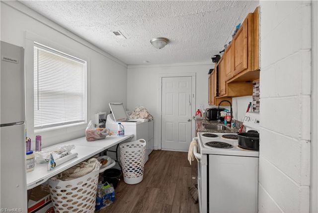 17, 19, 21, 23, 29, 31 Hunter Street, Thomasville, NC 27360