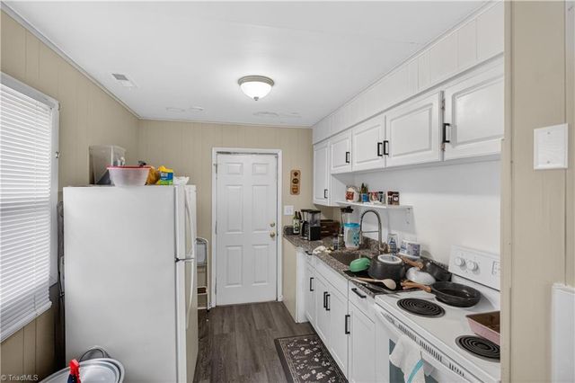 17, 19, 21, 23, 29, 31 Hunter Street, Thomasville, NC 27360
