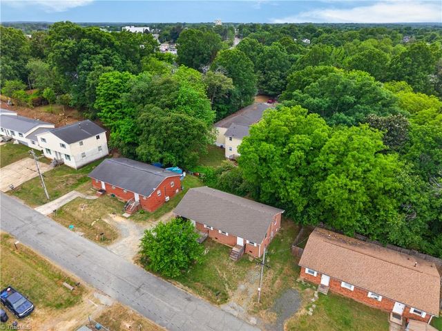 17, 19, 21, 23, 29, 31 Hunter Street, Thomasville, NC 27360