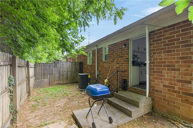 17, 19, 21, 23, 29, 31 Hunter Street, Thomasville, NC 27360