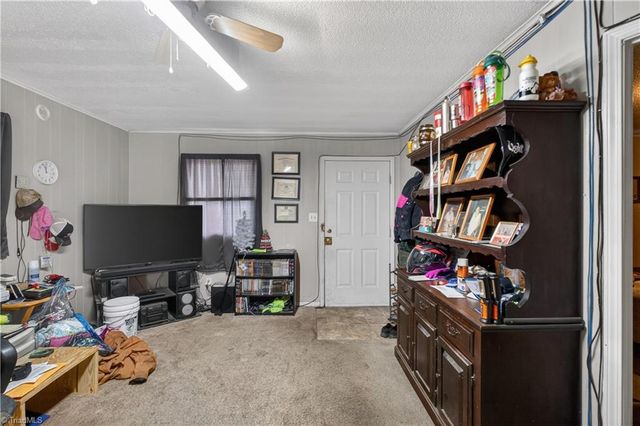 17, 19, 21, 23, 29, 31 Hunter Street, Thomasville, NC 27360