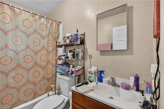 17, 19, 21, 23, 29, 31 Hunter Street, Thomasville, NC 27360