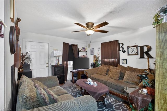 17, 19, 21, 23, 29, 31 Hunter Street, Thomasville, NC 27360