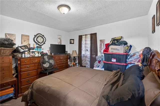 17, 19, 21, 23, 29, 31 Hunter Street, Thomasville, NC 27360