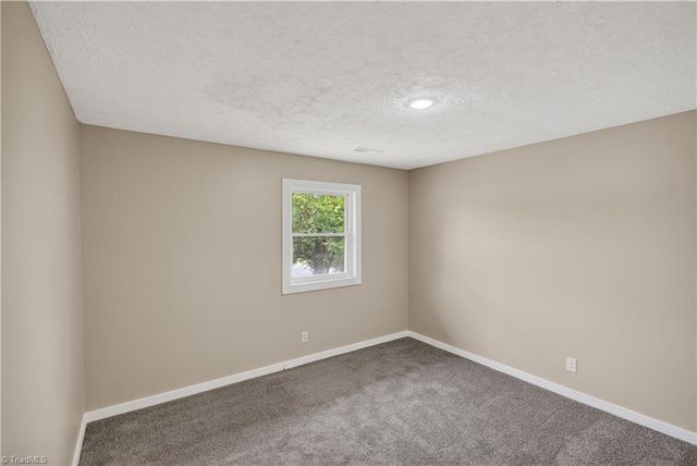 17, 19, 21, 23, 29, 31 Hunter Street, Thomasville, NC 27360