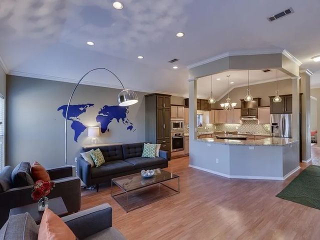 4035 Briarbend Road, Dallas, TX 75287