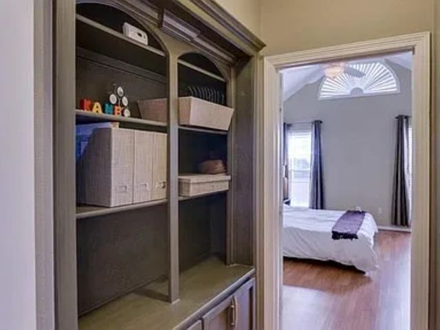 4035 Briarbend Road, Dallas, TX 75287