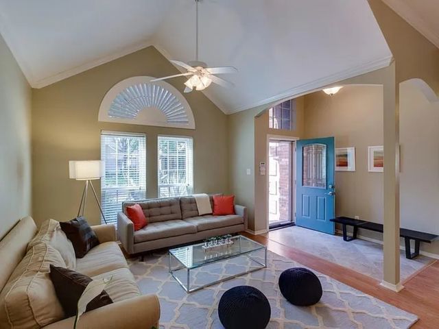 4035 Briarbend Road, Dallas, TX 75287