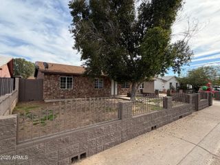 1831 N 74TH Lane, Phoenix, AZ 85035