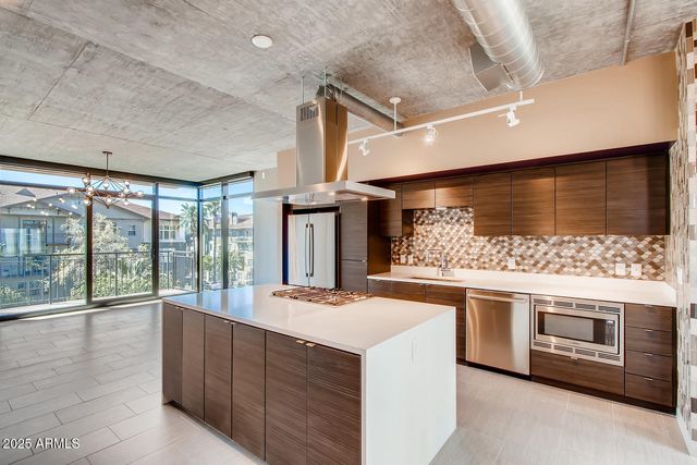 100 W PORTLAND Street 408, Phoenix, AZ 85003