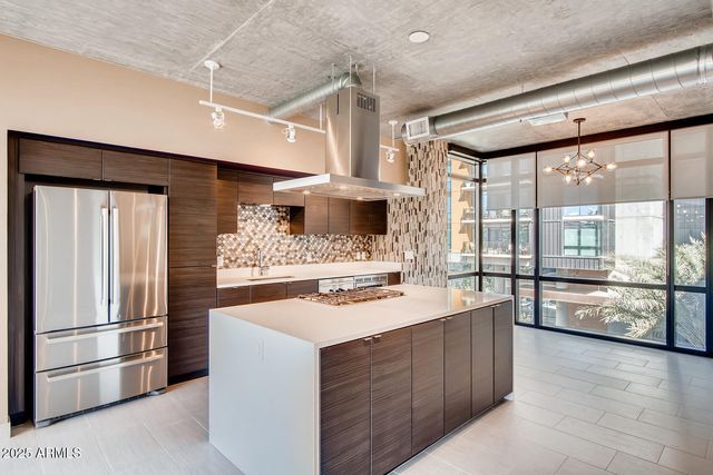 100 W PORTLAND Street 408, Phoenix, AZ 85003