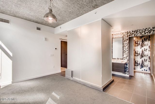 100 W PORTLAND Street 408, Phoenix, AZ 85003